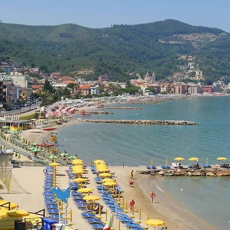 Oasi Navigare - Happy * Imperia